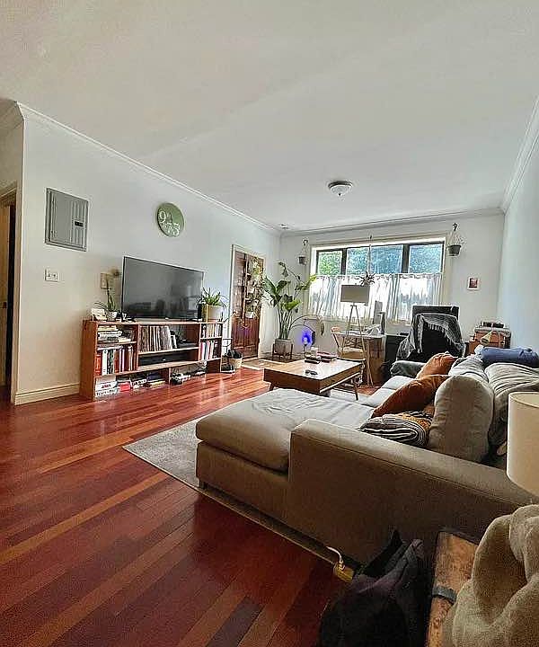 1st image of 804 5th Ave #4