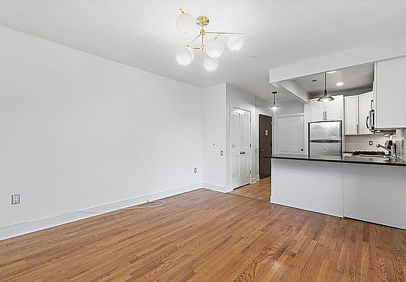 2nd image of 305 W 150th St APT 607