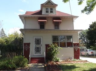 204 7th St NW, Austin, MN 55912