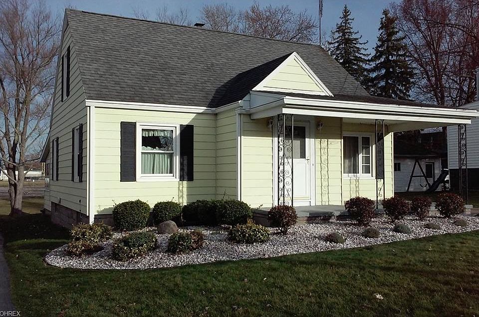 1st image of 213 Rebecca Ave