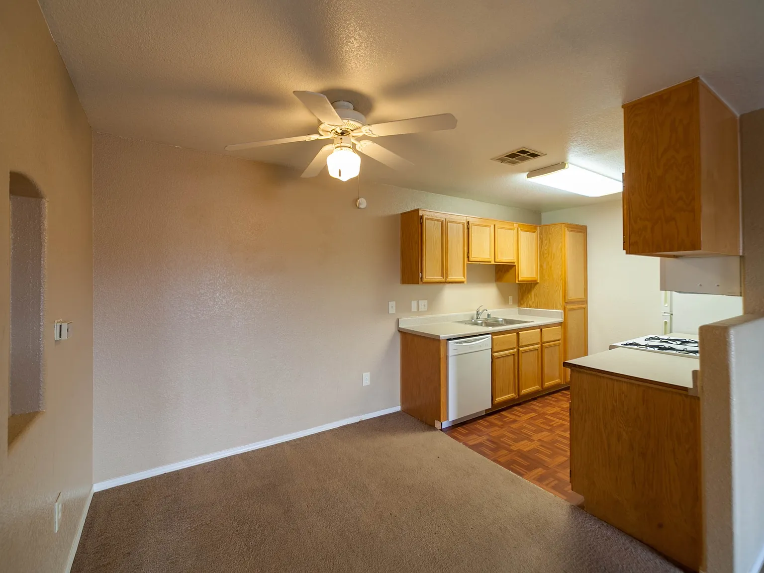 4730 E Craig Rd 2120 - 1 — Photo 3