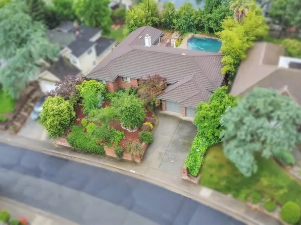 8484 Oakwind Ct, Orangevale, CA 95662