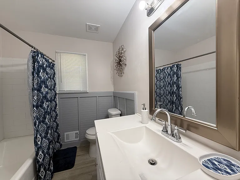 2652 Winthrop Rd — Photo 11