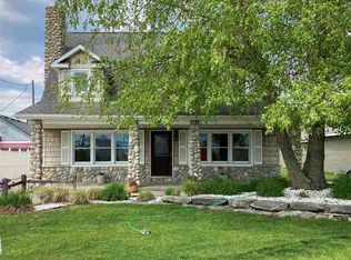 32585 S River Rd, Harrison Township, MI 48045