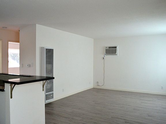 5th image of 441 N Virgil Ave APT 8