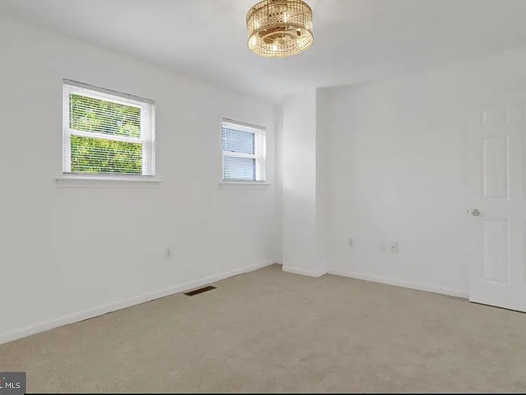 5934 Mayflower Ct — Photo 13