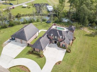 10530 J B Alexander Rd, Gonzales, LA 70774