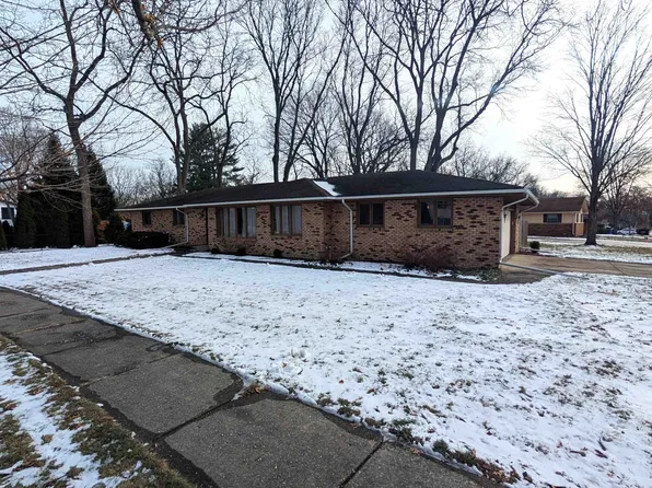 5293 Arbutus Rd, Rockford, IL 61107