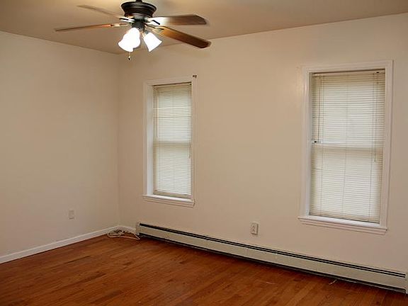 4th image of 255 Elm St #1