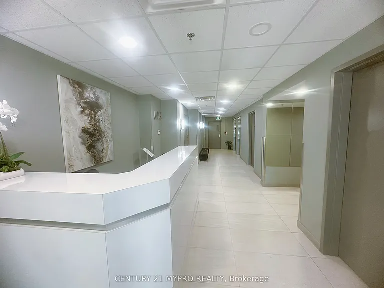 321 Spruce St #706 — Photo 2