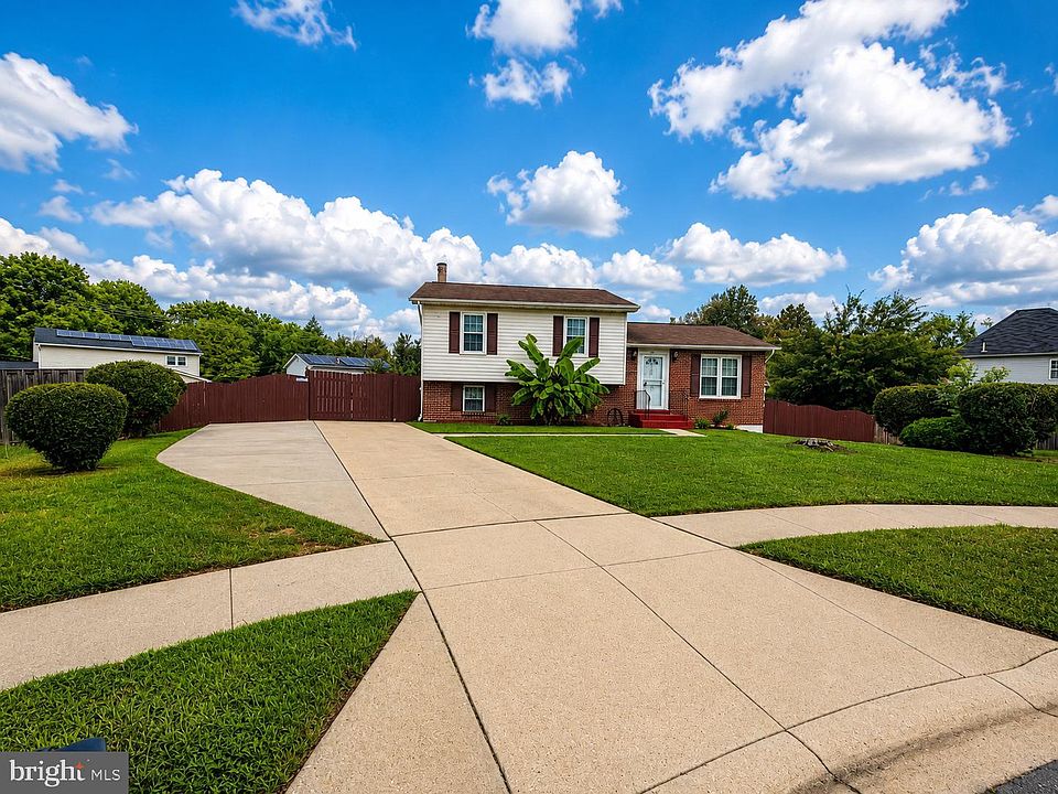 1st image of 206 Mountain View Ct