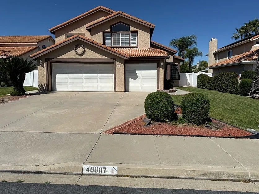 5 bed, 2870 sqft, $3,675 — Photo 1