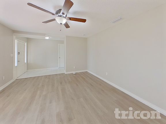 2nd image of 816 Centerwood Ct