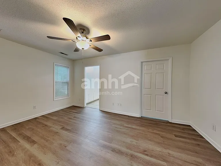 5640 Regent Village Dr — Photo 9