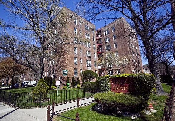 2nd image of 65-35 Yellowstone Blvd #6H