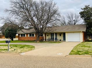 1020 Itasca St, Plainview, TX 79072