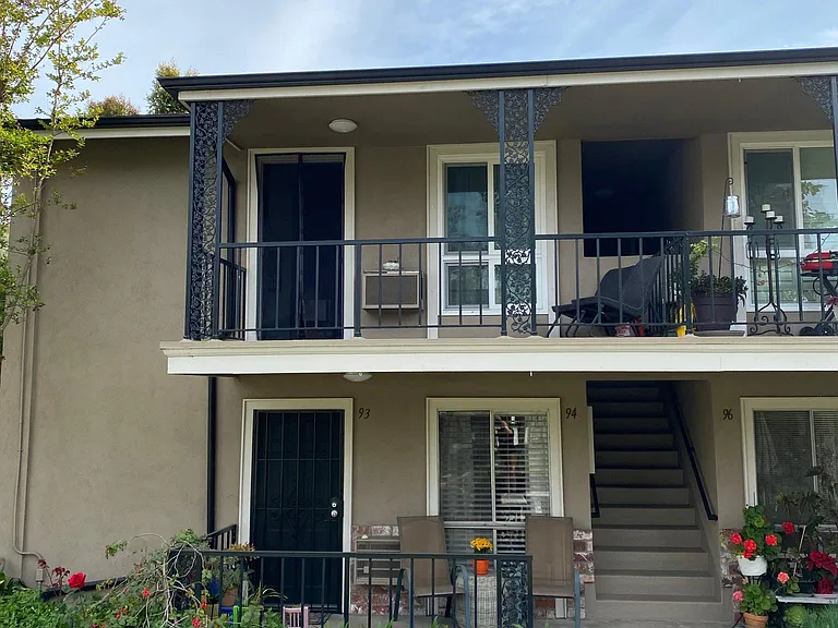 660 S Glassell St #94 — Photo 1