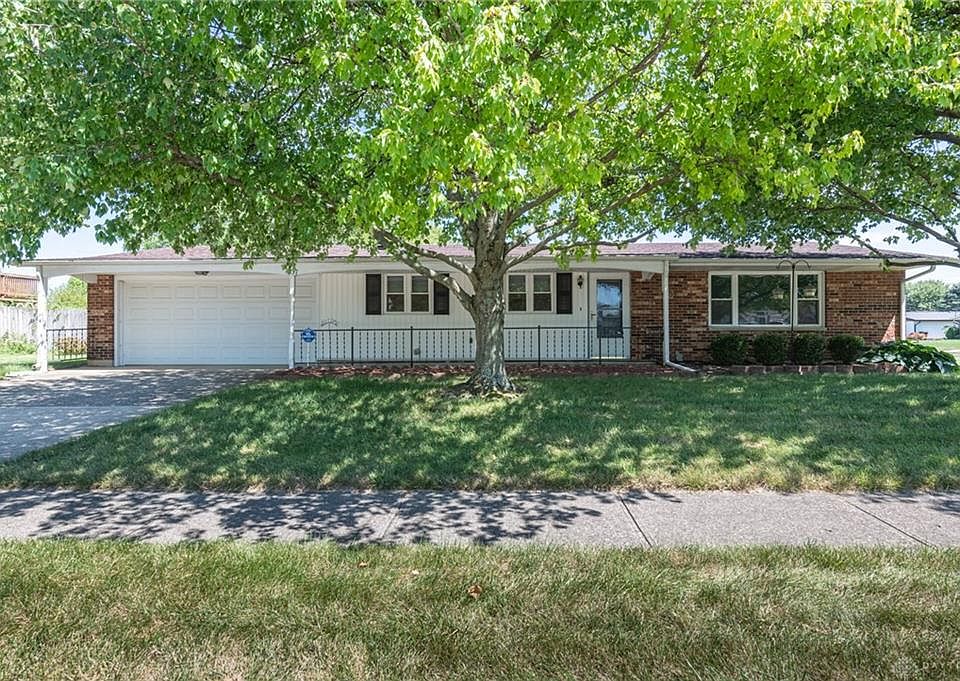 1st image of 1737 El Camino Dr