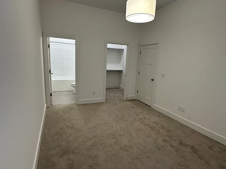 1633 54th Ave N #17 — Photo 13