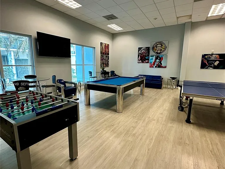 1800 N Bayshore Dr #2315 — Photo 38
