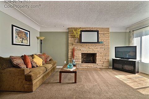4th image of 530 36th Ave