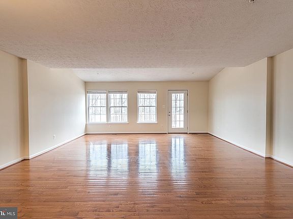 4th image of 503 Cool Breeze Cir