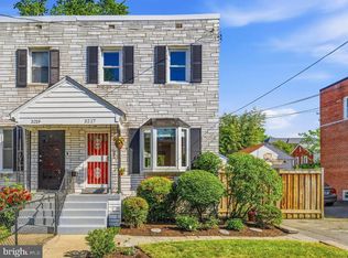 3217 13th Rd S, Arlington, VA 22204