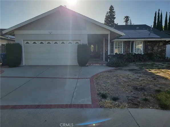 8829 Rubio Ave, North Hills, CA 91343