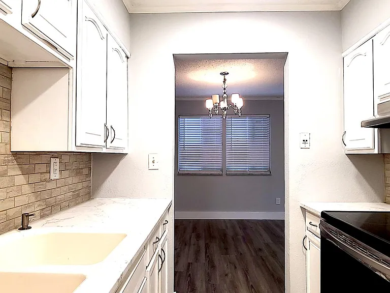 6519 W Newberry Rd #702 — Photo 10