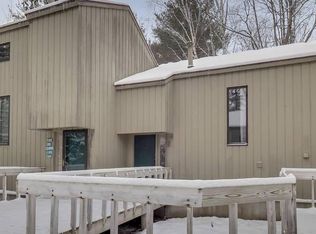 235 Harbor Dr E #11, Harbor Springs, MI 49740