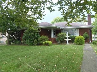 1021 Freeport Rd, Natrona Heights, PA 15065