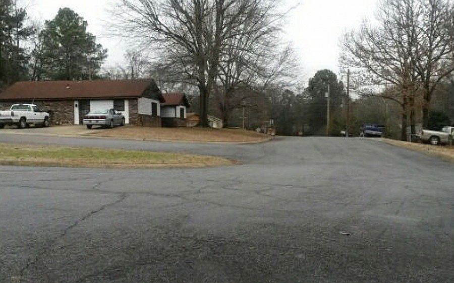 2nd image of 610 Paradise Cir