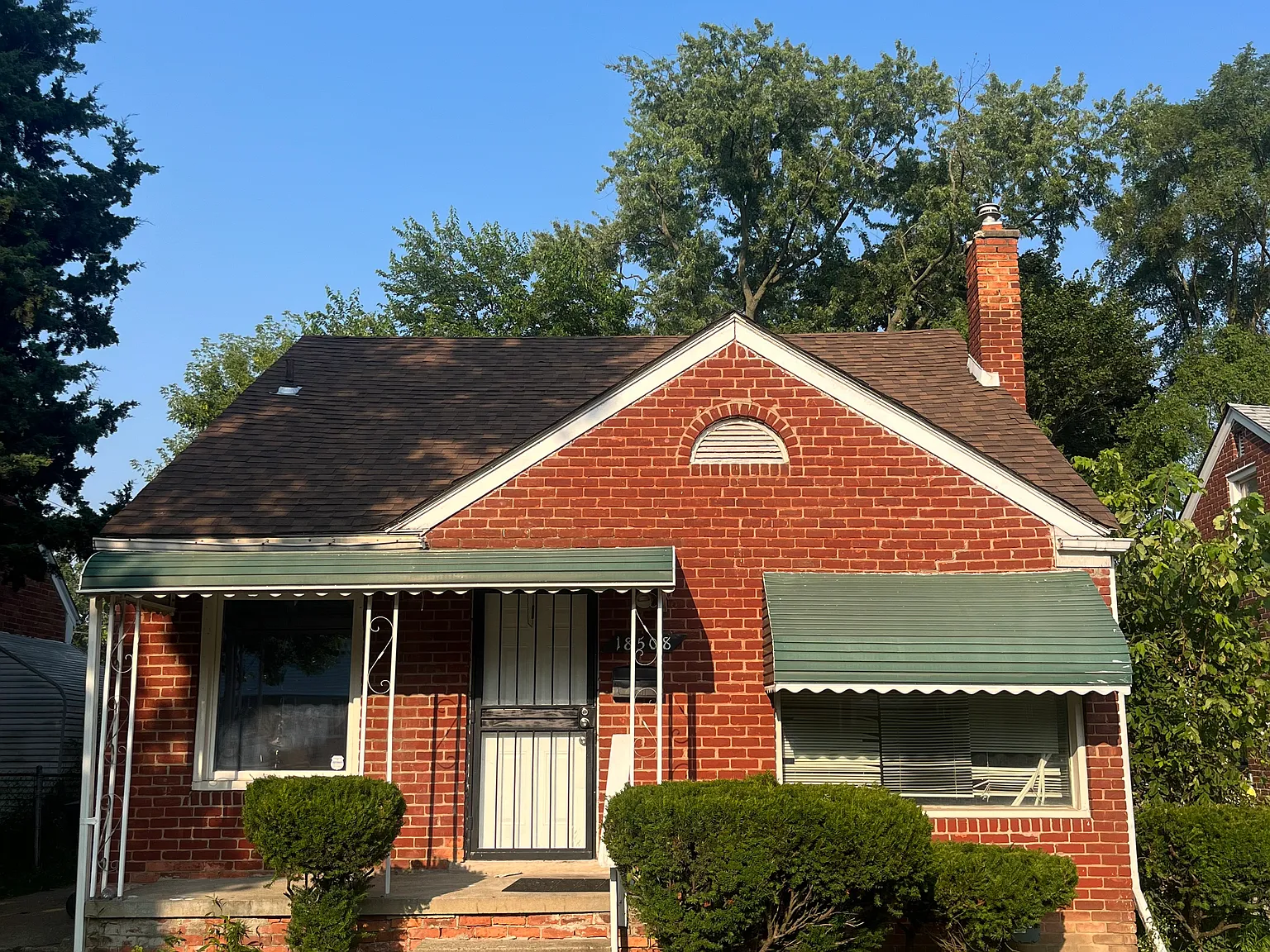 3 bed, 850 sqft, $1,400 — Photo 1