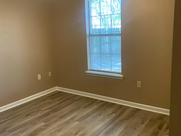 3930 Tailhook Dr — Photo 11