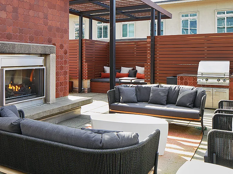 Apartment community Outdoor Lounge Lounge at Griffis South Waterfront in Portland, Oregon.