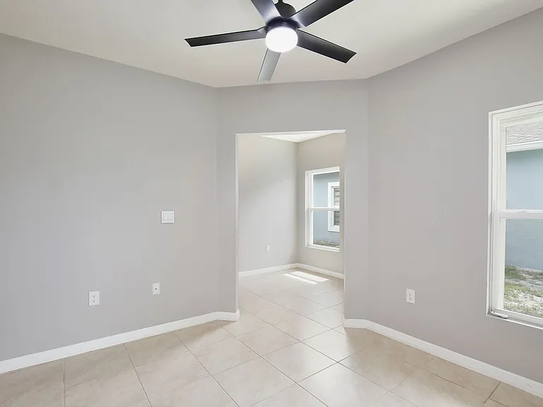 2694 Sunkissed Dr — Photo 5