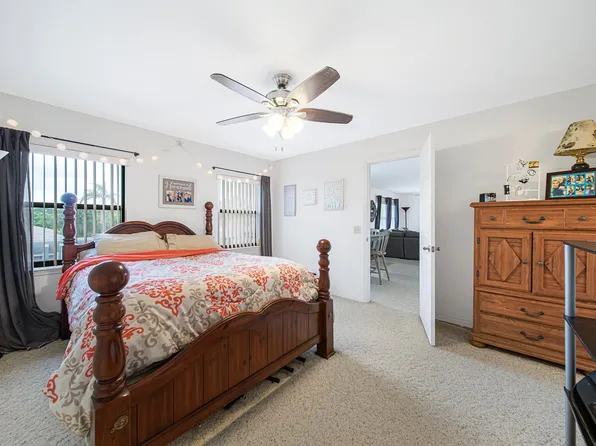 633 Centre Ct SW Unit 5-B-2, Vero Beach, FL 32962