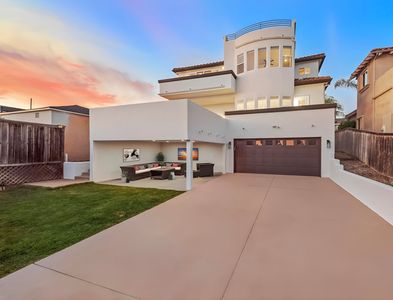 819 Van Nuys St, San Diego, CA, 92109