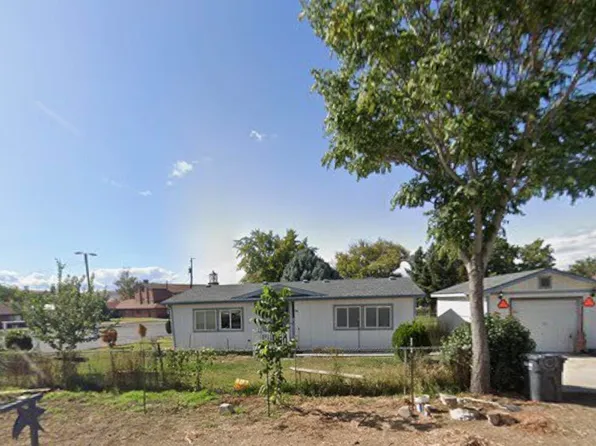 304 N Tacoma Ave, Moxee, WA 98936