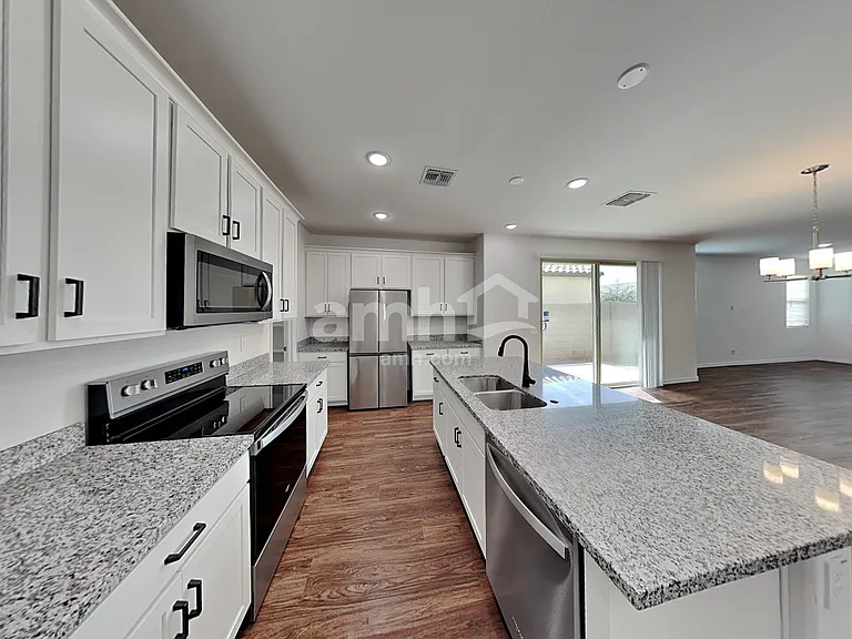 15074 W Sherman St — Photo 5