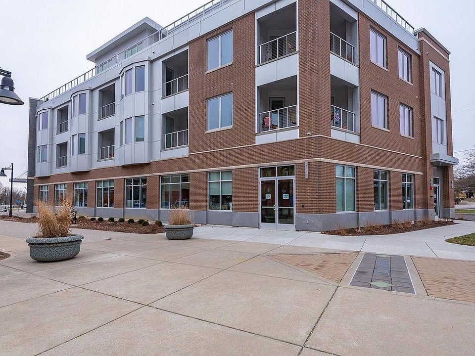 1st image of 304-308 W Kirkwood Ave