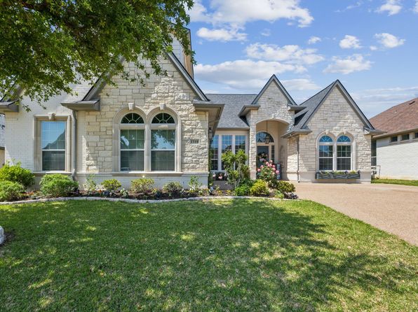 1318 Amsterdam Ct, Granbury, TX 76048