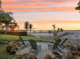 1433 SE Riverside Dr, Stuart, FL 34996