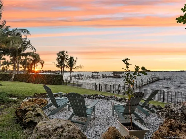 1433 SE Riverside Dr, Stuart, FL 34996