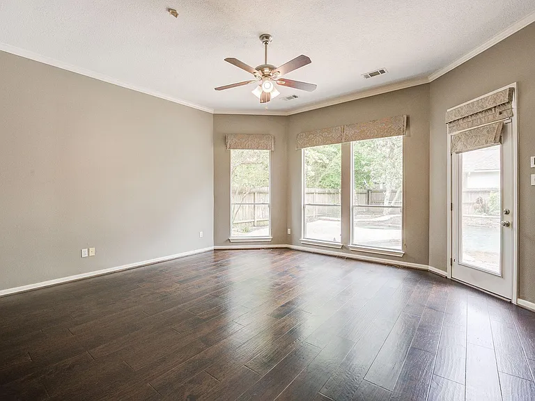 11 E Wedgemere Cir — Photo 24