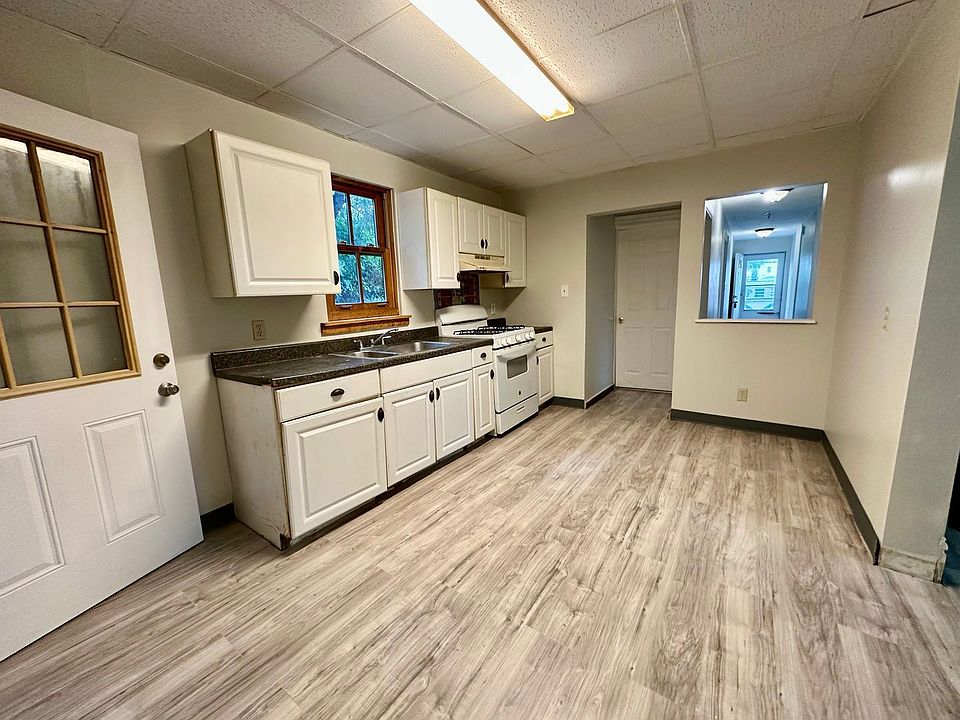 1st image of 1017 Emporia St APT 1