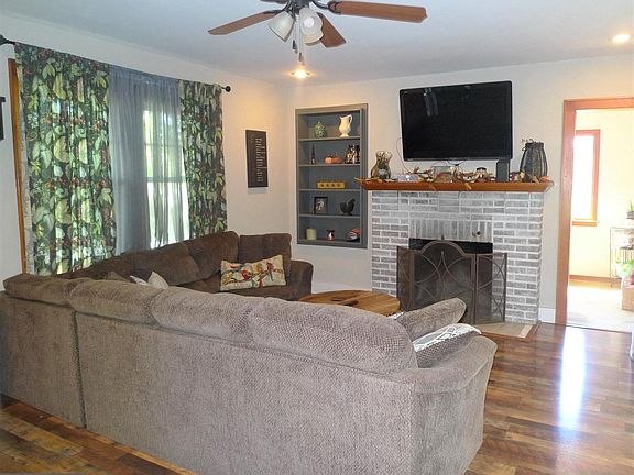 5th image of 10 Humphreys Ave
