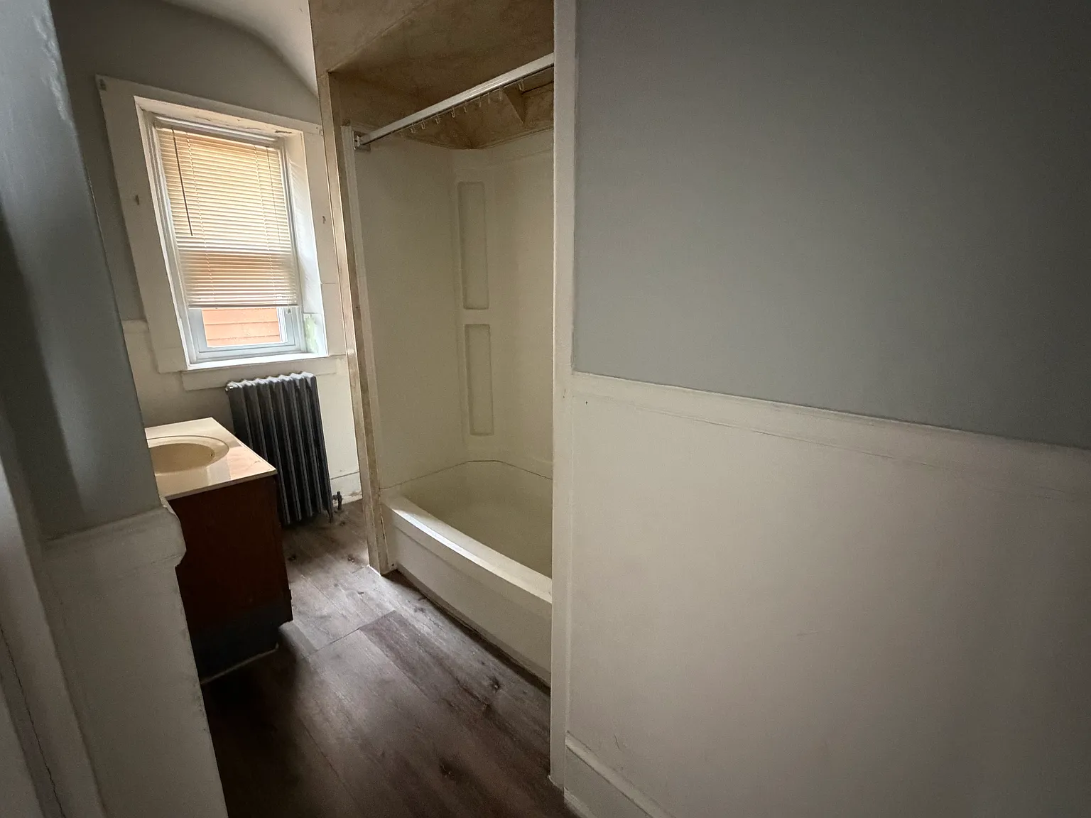 1 bed, $900 — Photo 2