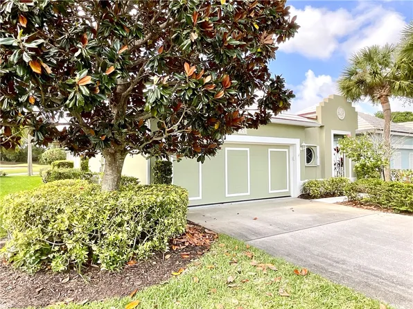 1365 Saint Catherines Cir, Vero Beach, FL 32967