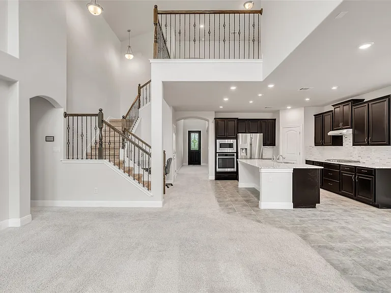 5300 Cipriano Dr — Photo 7